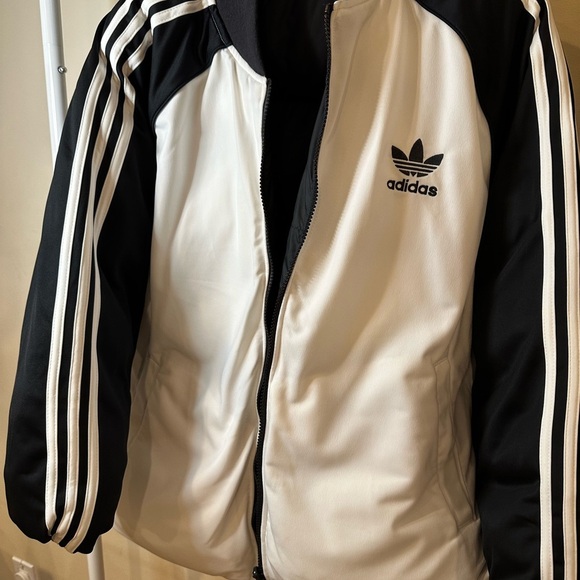 Adidas Black and white reversible Quilted Jacket-brand new no tag - Picture 4 of 5